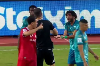 في ظهوره الأول.. طرد النني بعد 40 دقيقة بالدوري اليوناني 17 أكتوبر 2026 07:54 م